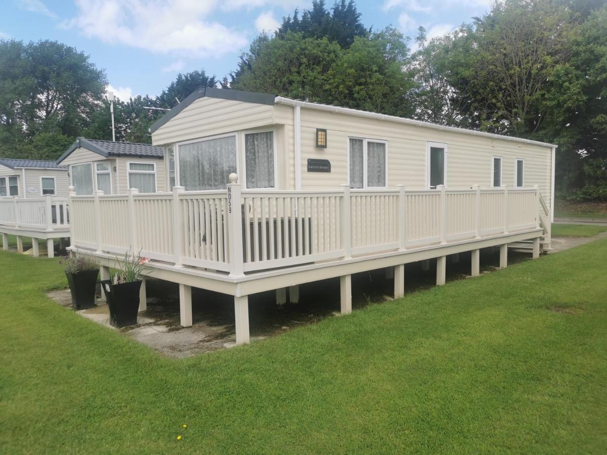 Caravan In The Cotswolds Cirencester Exterior foto