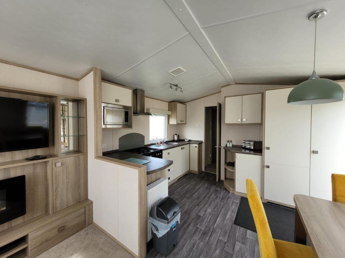 Caravan In The Cotswolds Cirencester Exterior foto