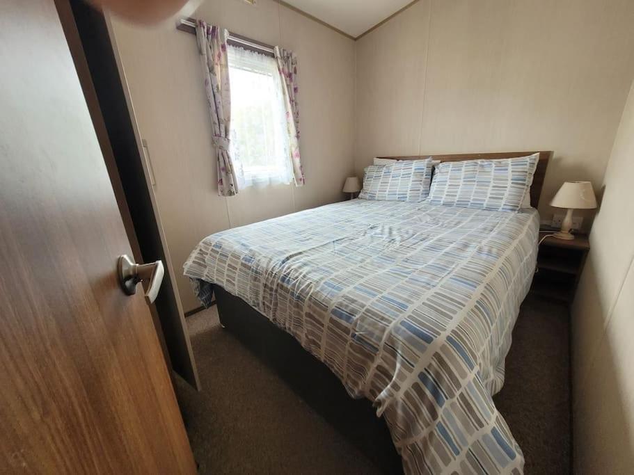 Caravan In The Cotswolds Cirencester Exterior foto