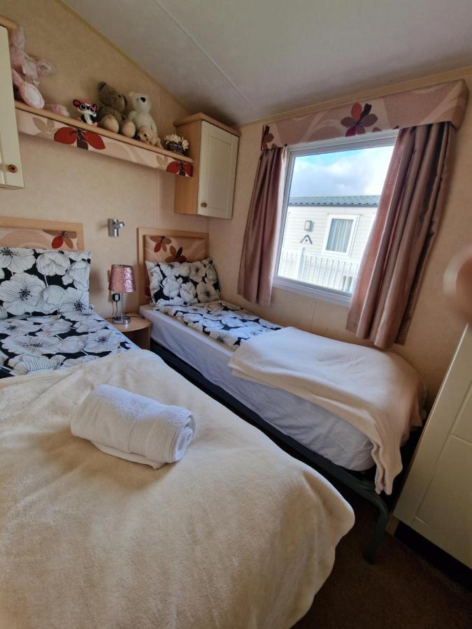 Caravan In The Cotswolds Cirencester Exterior foto
