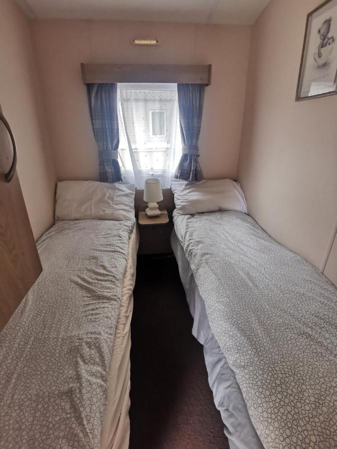 Caravan In The Cotswolds Cirencester Exterior foto