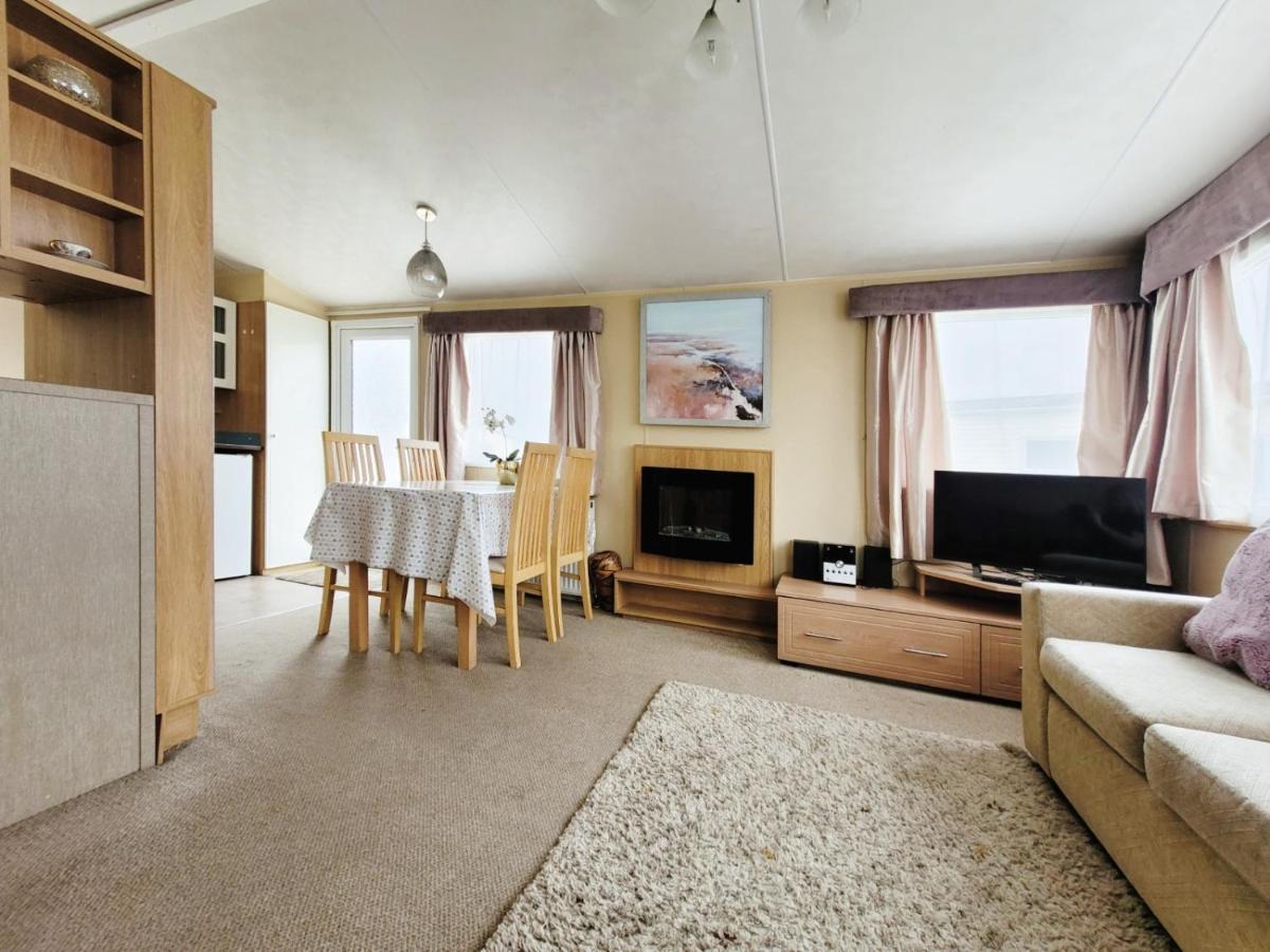 Caravan In The Cotswolds Cirencester Exterior foto