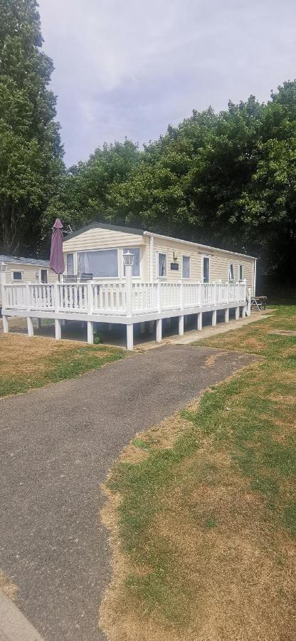 Caravan In The Cotswolds Cirencester Exterior foto